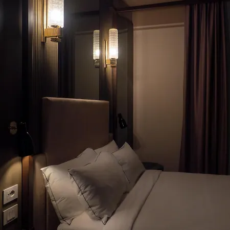 Hotel The Glam Boutique & 4*