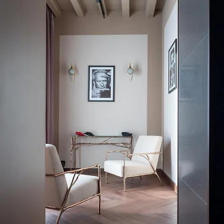 Hotel The Glam Boutique & 4*