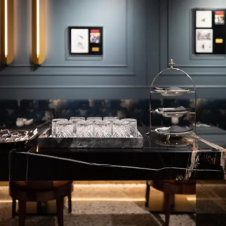 The Glam Boutique & Hotell 4*