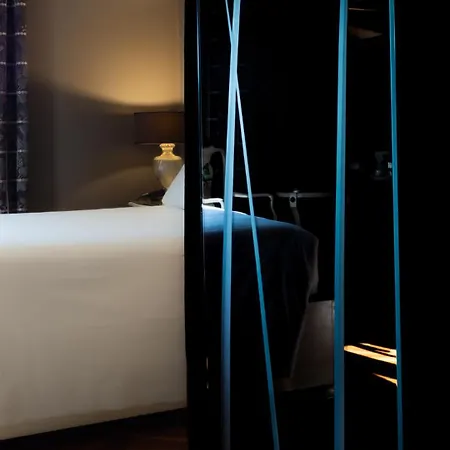 The Glam Boutique & Hotell 4*