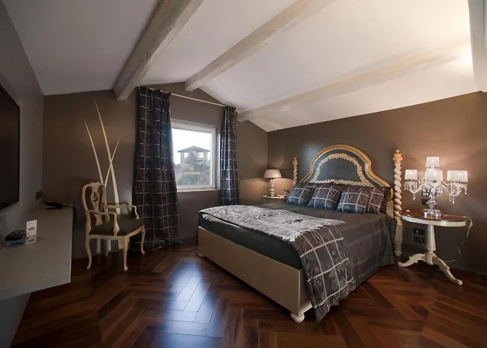 The Glam Boutique & Отель 4*