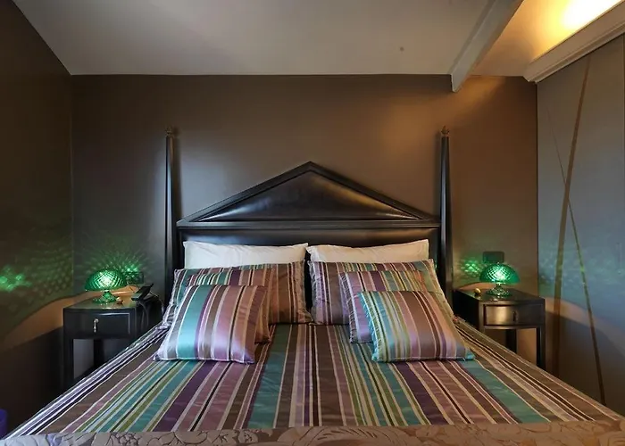 The Glam Boutique & Отель