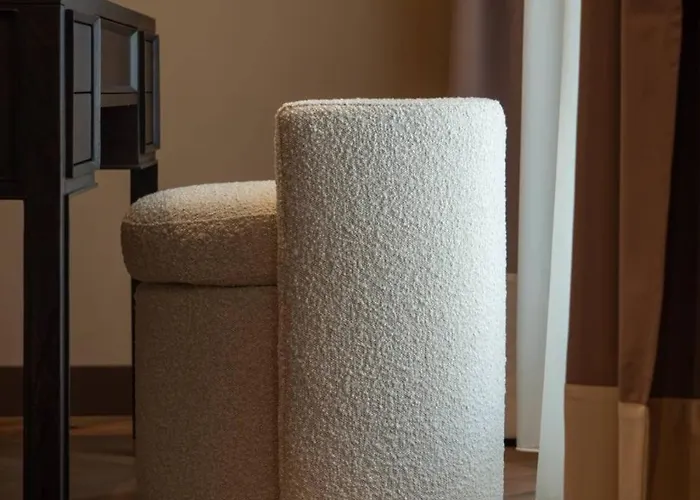 Отель The Glam Boutique & 4*