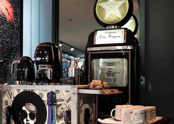 The Glam Boutique & Отель Виченца