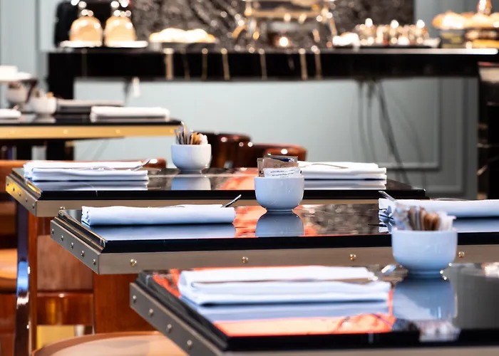 Отель The Glam Boutique & 4*